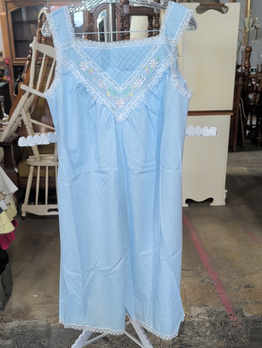 VTG 70s Belle Fleur Baby Blue Grandmacore Sleeveless Nightgown M
